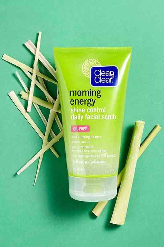 Clean & Clear Morning Energy Shine Control Daily Facial Scrub